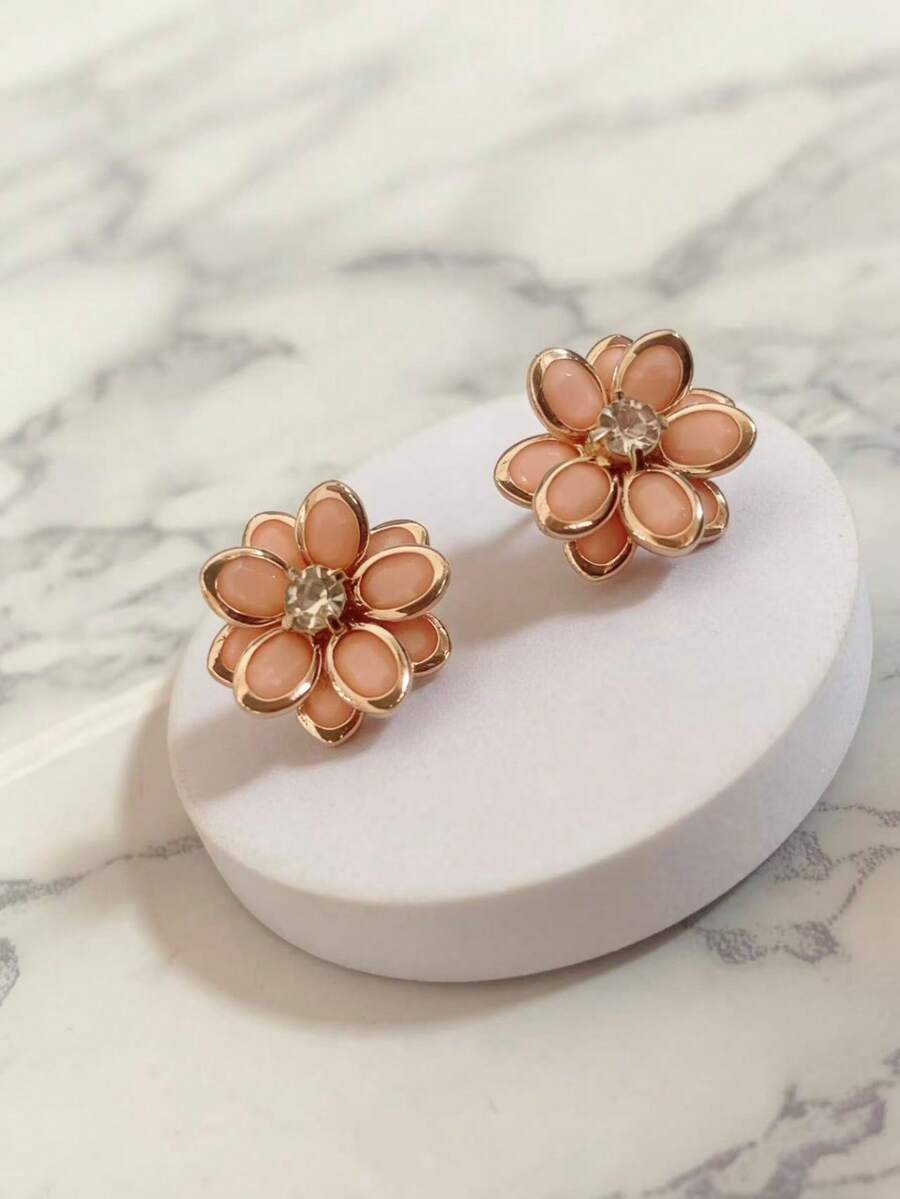 1 Pair Metal Pink Flower Fashion Stud Earrings - Pink - View 1