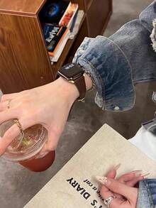 1PC Slim And Thin Leather Watchband Compatible With Apple Watch Band 42mm, 38mm, 40mm, 41mm 44mm 45mm, 46mm And 49mm A Stylish And Smart Watch Replacement Strap Series 9 8 7 6 5 4 3 2 1 SE Lady Wristband - Coffee Brown - View 4