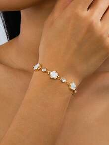 1pc New Luxury Delicate Mini White Clover Bracelet, Refreshing Summer Elegant Chic Design (No Gift Box) - White - View 3