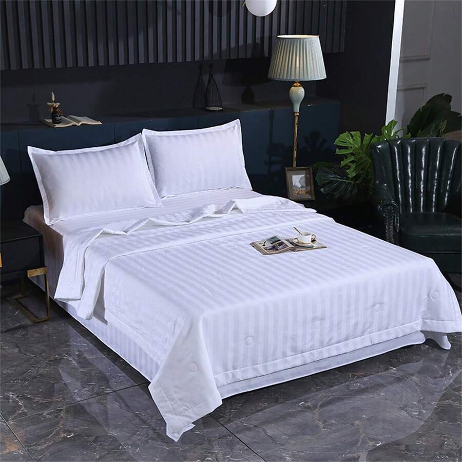 1pc Ice Cream Printed Lightweight Cooling Quilt, Summer Breathable Blanket - White - View 1