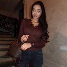 Autumn New Lace Trim V-Neck Long Sleeve Fitted Tee, Sexy Style Spring - Coffee Brown - View 4