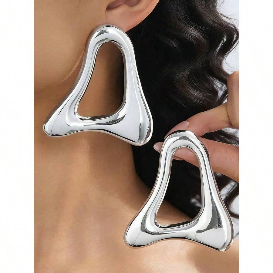1 par de pendientes dorados exagerados y asimétricos con diseño calado para mujeres - Plateado - Ver 1