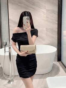 Lightweight, Business Casual Rhinestone Decor Bucket Bag Mini Drawstring Design, Clear Bag Faux Faux Pearl Bag Evening Bag, Dinner Bag Glamorous, Elegant, Exquisite, Quiet Luxury Rhinestone For Party Girl, Woman, Bride Perfect For Party, Dinner/Banquet Christmas Party Dress, Best Choice Elegant Bag For Bridal Shower, Fashionable Clutch Bags For Woman, Party Bags,Perfect For Party Wedding Prom Dinner/Banquet Matching With Holiday Party Dress Evening Dress & Sequin Dress , Wedding , Sequin - 金色 - 查看 9
