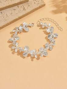 1件复古百搭3D不对称花卉拼接手链，时尚优雅的银色调设计，适合女性日常佩戴、海滩度假和派对场合。 - 銀色 - 查看 2