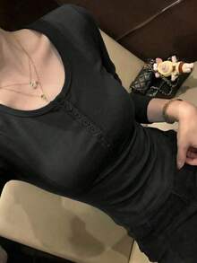 性感V领长袖修身T恤，简约露脐打底衫，春季黑色 - 黑色 - 查看 5