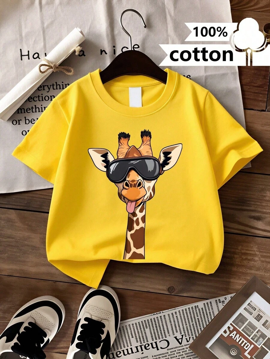 Boys' 100% Casual Short-Sleeved T-Shirt With A Giraffe Print Wearing Stylish Glasses And Sticking Out Its Tongue - Fun Summer Design, Machine Washable, Regular Fit For Casual Wear, Relaxed Kids' Fashion, Comfortable, Fun Print And Breathable. - 黃色 - 查看 1
