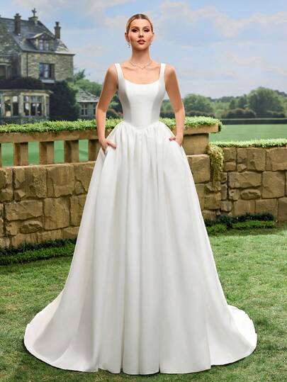 Solid Color Pleated Sleeveless Elegant Extra Long Wedding Dress
