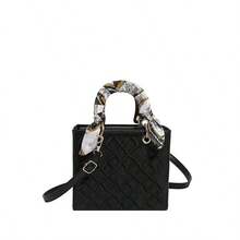 2026 Winter New Classic Lady Diana Bag, Large Capacity Commuter Bag, Textured Shoulder Crossbody Handbag, Versatile Tote - Black - View 2