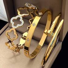 3pcs Set Luxury Stainless Steel Four-Leaf Clover Bracelet, Suitable For Women's Daily Wear, Holiday Gift, Mother's Day Gift, Graduation Gift - Yellow Gold - View 2