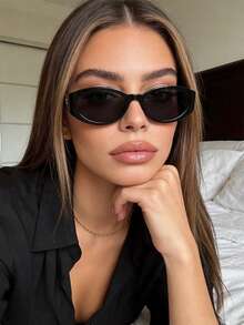 1pc Women's Fashionable Oval Small Frame Glasses, Casual & Versatile, Suitable For Various Occasions - Black Frame Black Gray Film - View 2