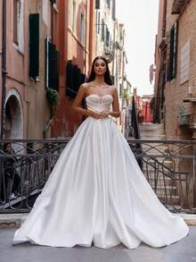 Charming Strapless Sweetheart Beaded Bodice Satin Ballgown Wedding Gown With Sweeping Train, Wedding Dresses For Bride, Elegant And Comfortable, Includes Plus Sizes, Bridal Gown, Formal Dresses For Women, Suitable For Wedding, Party, Vacation, Bride, Formal Occasions, Dinner Dress, Prom Dress, After-Party Dress, Homecoming Dress, Cocktail Party, Birthday Party, Celebration, Gala, Festival, Ceremony, White - 白色 - 查看 1