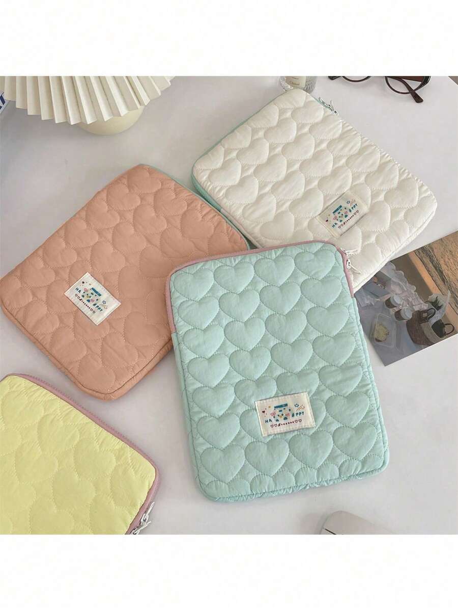 YOONI Túi đựng máy tính xách tay chần bông hình trái tim ngọt ngào theo phong cách Hàn Quốc, mềm mại và dễ thương, vừa với máy tính bảng và iPad 9,7" 10,2" 11", máy tính xách tay 13" 14" 15" 15,6", thích hợp cho đi học, đi làm, đi làm, là món quà lý tưởng cho bạn bè