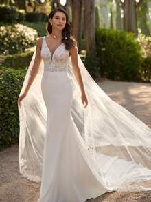 Enchanting Spaghetti Strap Deep V Lace Bodice Satin Mermaid Wedding Dress With Lace Cape, Wedding Dresses For Bride, Elegant And Comfortable, Includes Plus Sizes, Bridal Gown, Formal Dresses For Women, Suitable For Wedding, Party, Vacation, Bride, Formal Occasions, Dinner Dress, Prom Dress, After-Party Dress, Homecoming Dress, Cocktail Party, Birthday Party, Celebration, Gala, Festival, Ceremony, White - 白色 - 查看 1