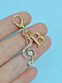 1pc Fashionable Elegant Lobster Clasp Rhinestone Music Note & Letter Shaped Keychain Pendant, Hollow Design With Embedded Rhinestones, Suitable For DIY Shoe Charms, Key Chains, Gift Packaging And Birthday/Holiday Gifts - Gold - View 24