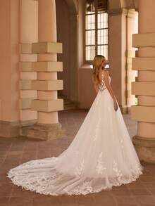 Enchanting Spaghetti Strap Open Back Lace Tulle A-Line Wedding Dress With Lace Train, Wedding Dresses For Bride, Elegant And Comfortable, Includes Plus Sizes, Bridal Gown, Formal Dresses For Women, Suitable For Wedding, Party, After-Party Dress, Cocktail Party, Bride, Formal Occasions, Dinner Dress, Prom Dress, Birthday Party, Celebration, Gala, Festival, Ceremony, Graduation, Homecoming Dress, Vacation, White - 白色 - 查看 4