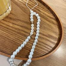 Correa de teléfono personalizada con elemento de perla, diseño elegante y de moda con cadena de letras de perlas falsas que se puede grabar con nombre, lema y fecha como regalo de cumpleaños o aniversario - Multicolor - Ver 3