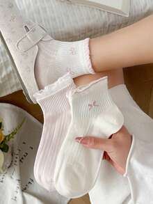 3 Pairs Women Cute Sweet Breathable Bow Pattern Short Invisible Socks, With Lace Ruffle Edge Ankle Socks, White Socks, Pink Socks, Student Socks, Suitable For Daily Casual Wear, Suitable For Spring, Summer, Autumn And Winter - Multicolor - View 4