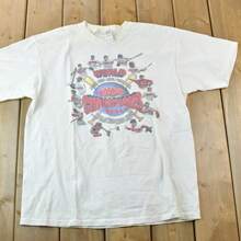 Vintage 2004 Bostons Red Sox World Series Champions MLBs Graphic T-Shirt _ Made In USA _ Single Stitch _ MLBs Baseball _ 90s Streetwear. - trắng - Xem 1