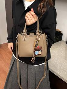 New Women's Bucket Bag With Unique Design, Featuring A Bear Charm, Solid Color, Perfect For Everyday Wear And Shopping, Versatile Shoulder Bag. - Khaki - View 3