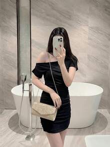 Lightweight, Business Casual Rhinestone Decor Bucket Bag Mini Drawstring Design, Clear Bag Faux Faux Pearl Bag Evening Bag, Dinner Bag Glamorous, Elegant, Exquisite, Quiet Luxury Rhinestone For Party Girl, Woman, Bride Perfect For Party, Dinner/Banquet Christmas Party Dress, Best Choice Elegant Bag For Bridal Shower, Fashionable Clutch Bags For Woman, Party Bags,Perfect For Party Wedding Prom Dinner/Banquet Matching With Holiday Party Dress Evening Dress & Sequin Dress , Wedding , Sequin - 金色 - 查看 10