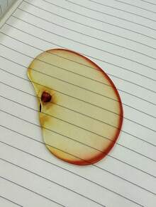 苹果无花果造型亚克力书签 - 半透明，可爱书签，适用于电子书和纸质书，轻巧耐用，趣味十足，是送给爱书人、学生、旅行者和阅读爱好者的理想礼物。清晰的翻页设计，灵活的夹子，优质透明塑料材质，适合日常休闲使用，小巧便携，是馈赠亲友和桌面摆件的完美之选。 - 彩色 - 查看 7