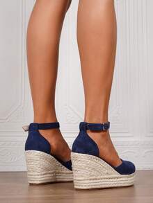 女士仿皮坡跟凉鞋，夏季度假款，方头套脚鞋，3.54英寸鞋跟，踝带编织草底镂空鞋，尺码34-43 - 藍色 - 查看 10