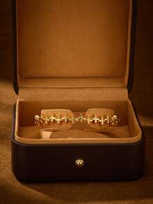 1/2/3 件装 时尚经典闪亮镀 24K 金不锈钢手工雕刻四角星手链，直径 60 毫米，可打开，适合女士日常佩戴，不含包装盒 - 鋼四芒星手鐲 - 查看 4