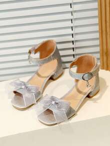 1 Pair Girls' Silver Wedge Sandals, Shiny Soft Luxurious PU Material, One-Strap Metal Buckle Design, Round Toe Open Toe, Lightweight Cushioned Thick Bottom, Fashionable Princess Style Casual Sandals Suitable For Daily Wear And Gatherings - Silver - View 17