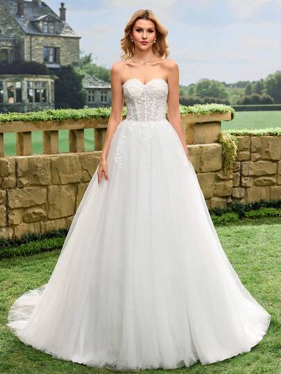 Elegant Applique Mesh Strapless Wedding Dress