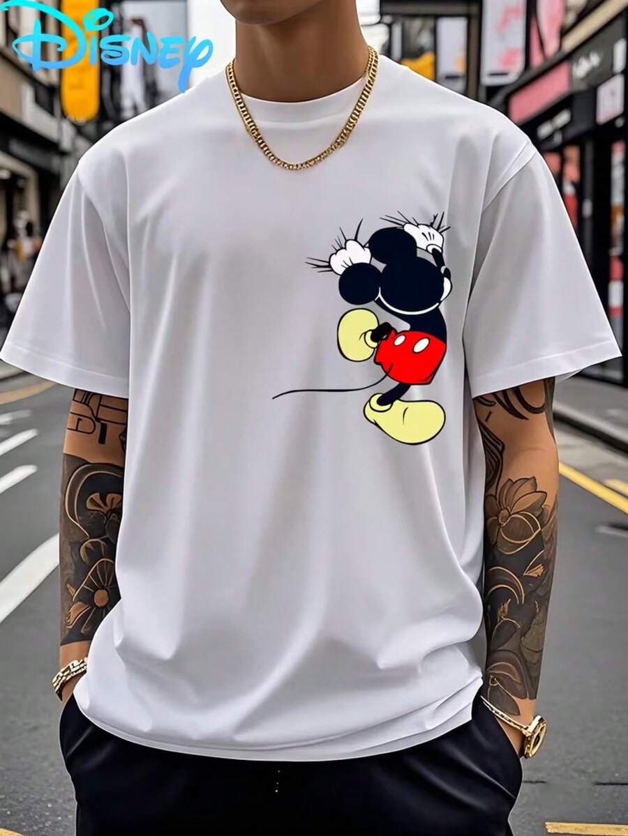 Disney Has Licensed A Men'S Short-Sleeve T-Shirt Featuring A Climbing Mickey Mouse Print. This Casual Round-Neck Top Is Machine Washable, Designed With A Unique Pattern, Made From Comfortable Fabric, Perfect For Summer Outfits - 白色 - 查看 1