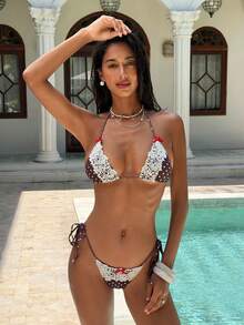 女士比基尼套装，两件式泳衣，白色波点印花，蕾丝拼接，红色蝴蝶结装饰，三角罩杯上衣和系带泳裤，可爱夏日海滩度假装 - 彩色 - 查看 9