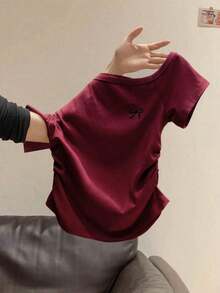 2026 Summer ClothesResyla Women's Oriental Style Sakura & Landscape Print T-Shirt, Ruched Waist Off-Shoulder Short Sleeve TeeLoose And Comfortablesummer Tops - 紅色 - 查看 4