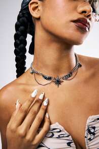 1 件 Y2K 黑色羽毛翼和星星吊坠项链，朋克嘻哈哥特式垃圾摇滚酷女孩颈链多层堆叠不锈钢链，哥特另类独特锁骨链前卫深色珠宝，适合音乐舞蹈节或吸血鬼主题晚会 - 銀色 - 查看 2