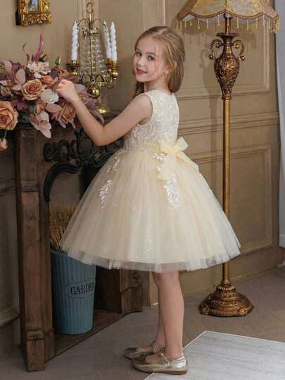 Champagne Princess Dress, Round Neck, Floral Applique Mesh Patchwork, Sleeveless Design, Suitable For Birthday Party, Ball, Flower Girl Wedding, Casual Daily Wear, Music Performance Stage, Very Cute And Popular Among Girls