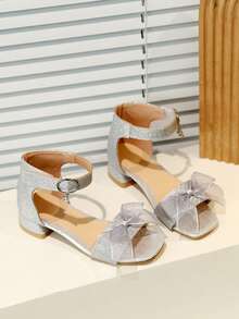 1 Pair Girls' Silver Wedge Sandals, Shiny Soft Luxurious PU Material, One-Strap Metal Buckle Design, Round Toe Open Toe, Lightweight Cushioned Thick Bottom, Fashionable Princess Style Casual Sandals Suitable For Daily Wear And Gatherings - Silver - View 2