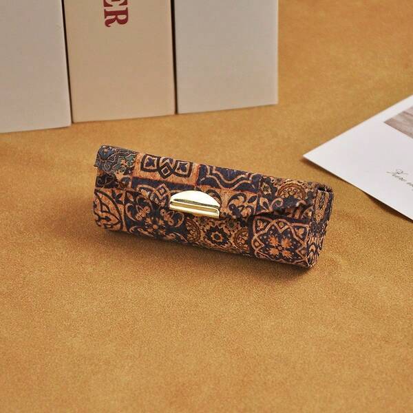 1个便携式口红盒，复古奢华图案，可用于收纳化妆品和珠宝