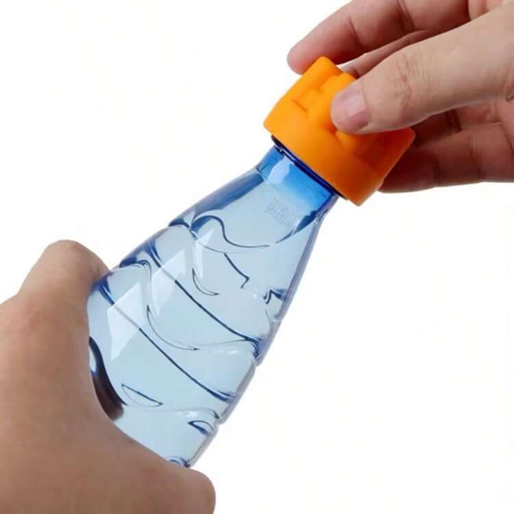 1pc This New, Simple, And Portable Silicone Bottle Opener Is Easy To Use, Non-Slip, And Wear-Resistant. It's Suitable For All Kinds Of Beverages. - View 4