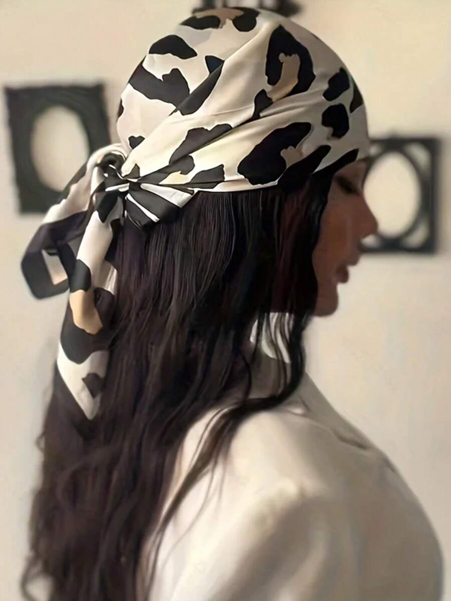 1pc Spring/Autumn New Fashion Leopard Print Scarf, Women's Faux Silk Neckerchief, Lightweight Decorative Neck Wrap - Item 5 - View 1