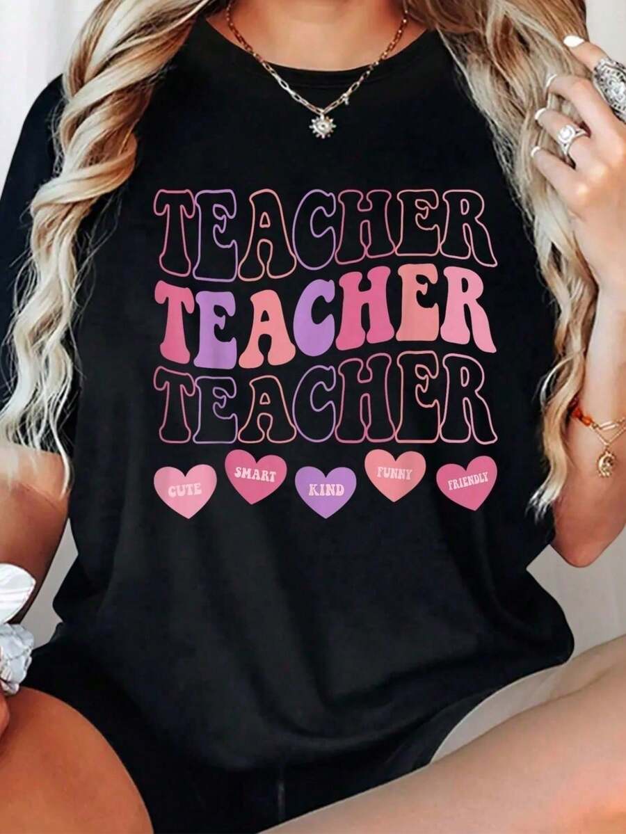 Camiseta de manga corta con cuello redondo y estampado de 180g, divertida, con corazones de maestra, para el Día de San Valentín, para maestras. - Negro - Ver 1