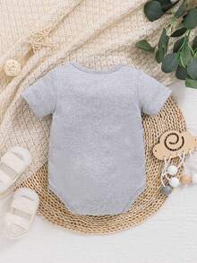 Áo liền thân tay ngắn cổ tròn in chữ dễ thương cho bé trai và bé gái, thích hợp mặc trong dịp Ngày của Cha mùa hè. - Xám - Xem 2