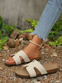 Giày sandal đế bằng thời trang mới, giày casual quai ngang mắt cá chân dành cho nữ, phù hợp cho phong cách đường phố hàng ngày. - Màu be - Xem 4