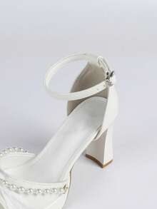 女鞋 女士方头喇叭跟厚底凉鞋，珍珠饰边踝带新娘款白色婚鞋 - 白色 - 查看 7