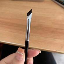 2pcs Angled Eyeliner Brush & Eyeshadow Brush Makeup Brush Set, Flat Sickle-Shaped Eyelid & Undereye Detail Brush, Home & Travel Gift For Men & Women - Multicolor - View 5