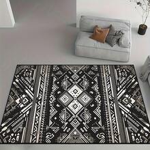 1 pieza Alfombra con patrón geométrico de diamantes beige sobre fondo negro. La tela de terciopelo pesa aproximadamente 850 gramos y el grosor es de aproximadamente 0,6 cm. La alfombra es resistente al desgaste, antideslizante y fácil de limpiar. Hay disponibles una variedad de tamaños. Adecuada para cocina, sala de estar, comedor, dormitorio, balcón, baño, estudio y otras escenas. Es la elección perfecta para la decoración del hogar. - A - Ver 6