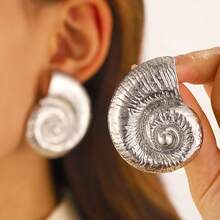 Sea Conch Beach Vacation Style, Elegant And Luxurious, Niche And Exaggerated Alloy Earrings And Studs - 1PC - Xem 5