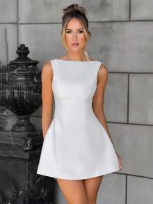 Asymmetrical    Beach - White - View 1