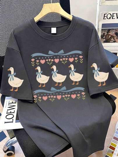 Áo thun nữ mùa hè kiểu retro thập niên 80 in hình con ngỗng, cổ tròn, tay ngắn, đơn giản, thoải mái, mặc hàng ngày, áo nữ hình con ngỗng ruy băng xanh vui nhộn, trang phục mùa hè hình con ngỗng retro cho nữ, áo mùa hè hình động vật nông trại dễ thương.