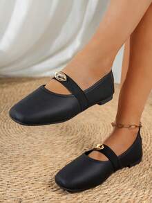Women's Elegant Flat Slip-On Shoes, Comfortable Soft Sole, Plus Size, Spring/Summer - Black - View 5