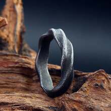 Anillo espiral de aleación único para hombres con estilo retro punk, joya simple y de moda, regalo gótico de vikingo caballero, de uso múltiple, adecuado para viajes diarios - Girar - Ver 2