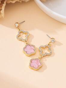 一对奢华优雅闪亮镂空四叶草和五叶草吊坠耳环，适合夏季海滩装扮 - 粉色 - 查看 3